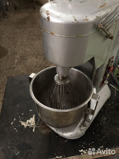 Миксер планетарный Starfood M5A