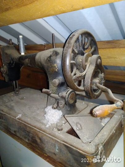 Швейная машинка