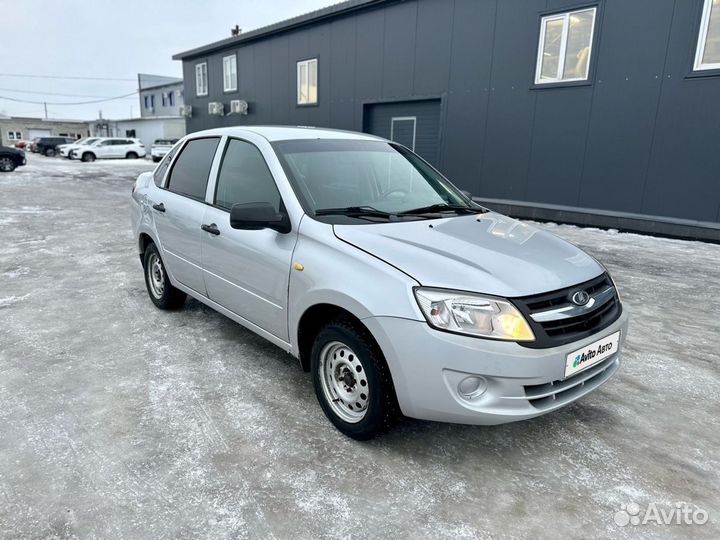 LADA Granta 1.6 МТ, 2012, 105 123 км