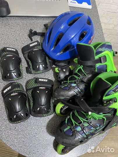 Роликовые коньки с комплектом защиты и шлемом