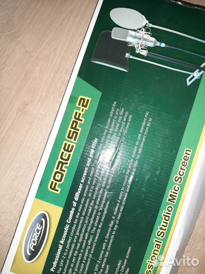 Экран для микрофона с металлическим поп-фильтром