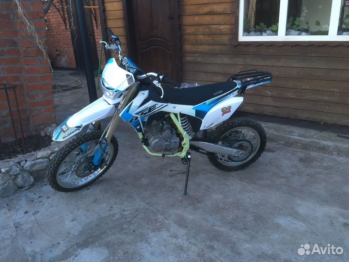 Мотоцикл BSE J2