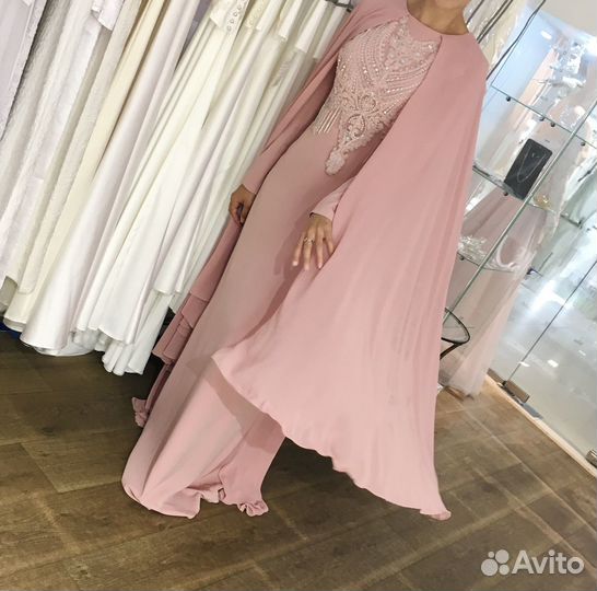 Платье на никах аренда