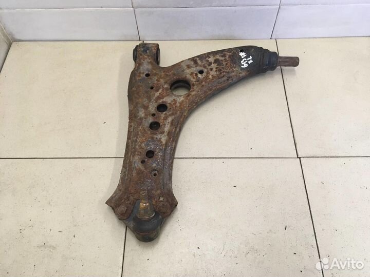 Рычаг передний Fabia 1999-2006