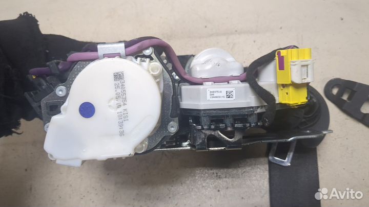 Ремень безопасности Audi A8 (D4), 2011