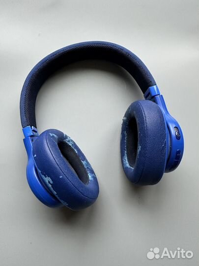 Беспроводные наушники JBL e55bt