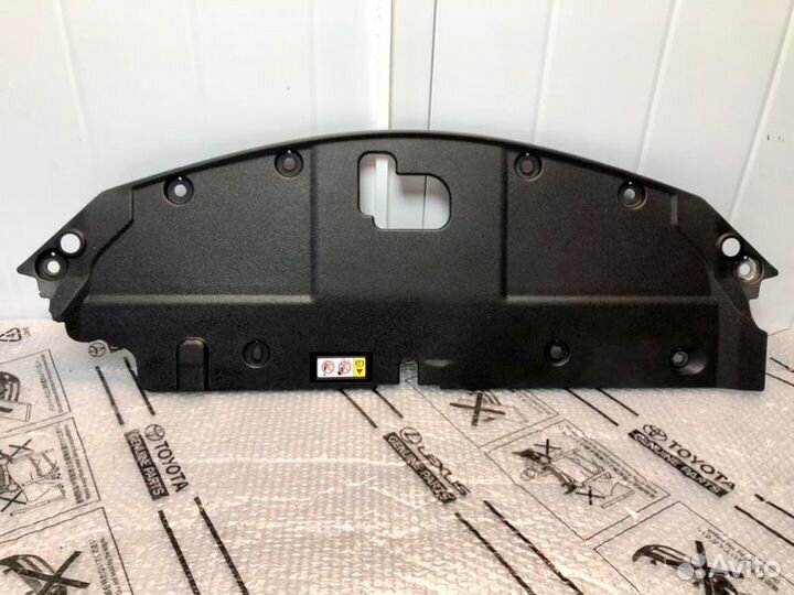 Накладка замка капота передняя Lexus Nx 2014-2022