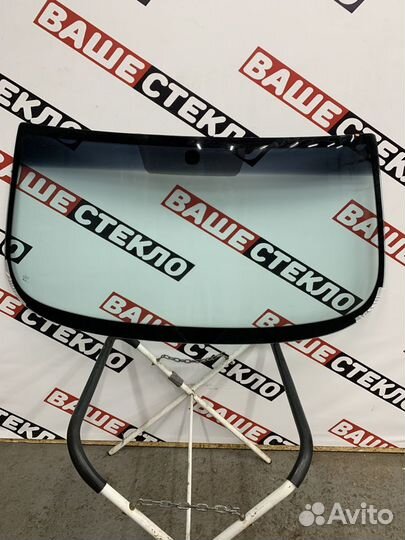 Лобовое стекло Nissan Cube Z11. Замена за 1ч