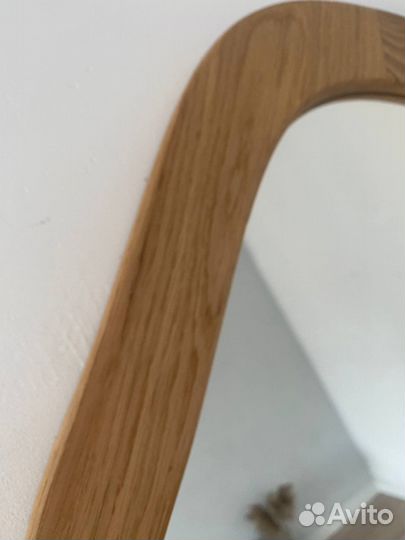 Большое настенное зеркало из дерева дизайнерское