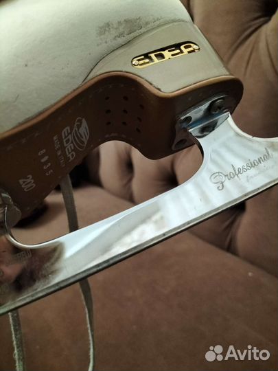 Фигурные коньки edea