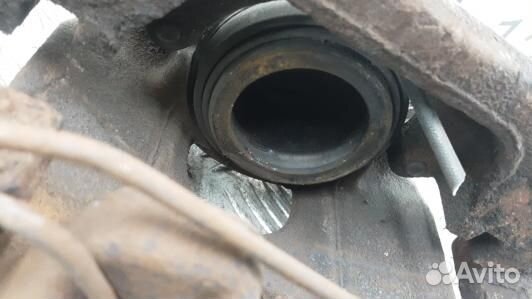 Суппорт тормозной передний левый audi A4 B8 (KDN31