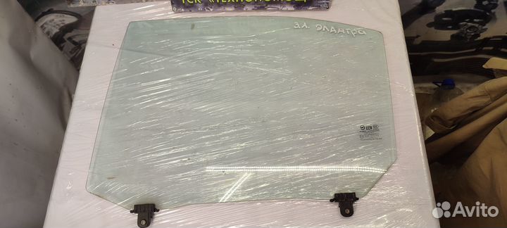 Стекло задней левой двери Hyundai Elantra