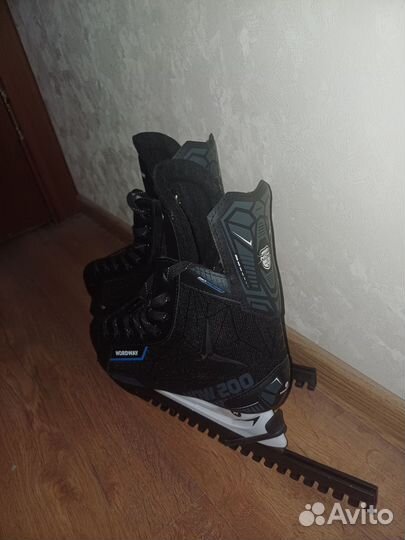 Продам хоккейные коньки Nordway