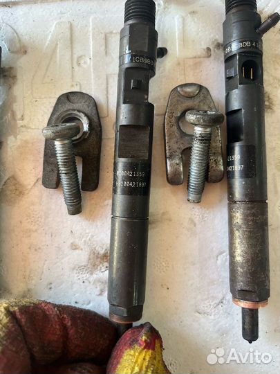 Форсунка топливная Renault Megane 2 K9K 1.5