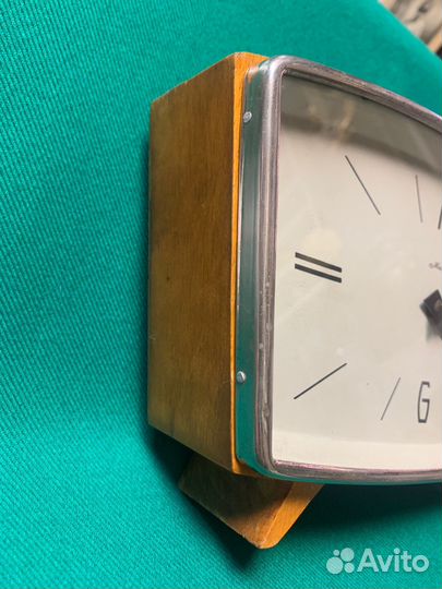 Настольные часы Маяк. Ретро