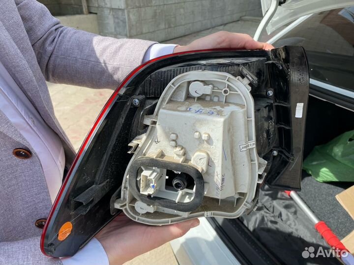 Фара задняя правая для Volkswagen polo