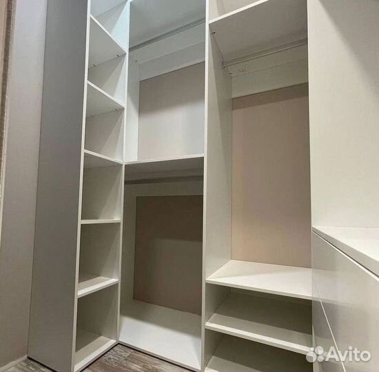 Встроенный шкаф