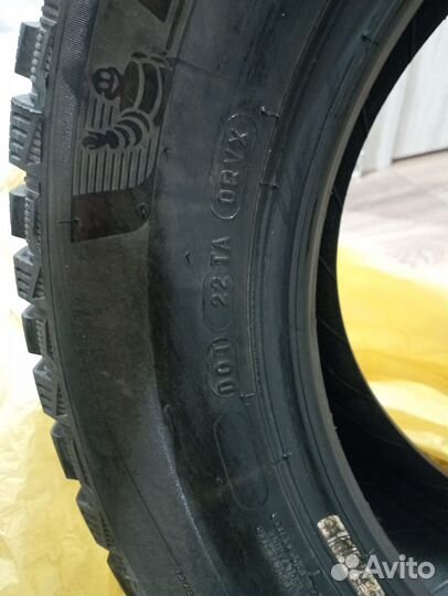 Michelin X-Ice North 4 195/65 R15 95T