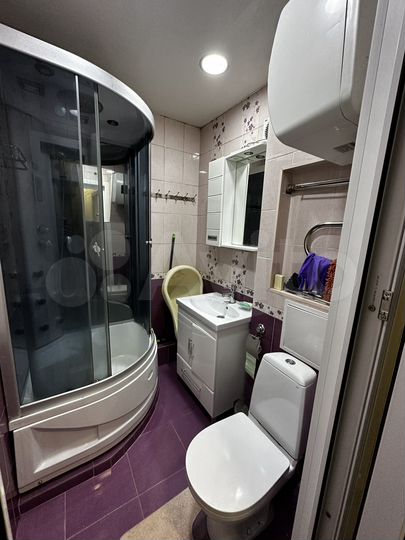 2-к. квартира, 57 м², 1/4 эт.