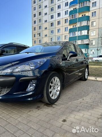 Peugeot 308 1.6 AT, 2011, 102 106 км