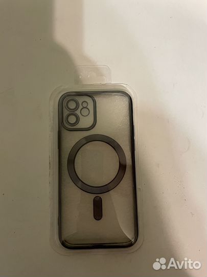 Чехол на iPhone 12