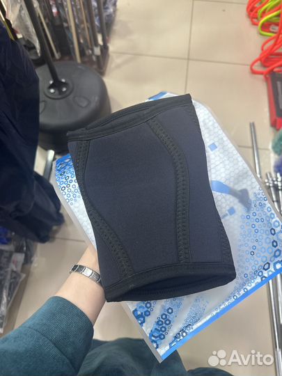 Наколенник