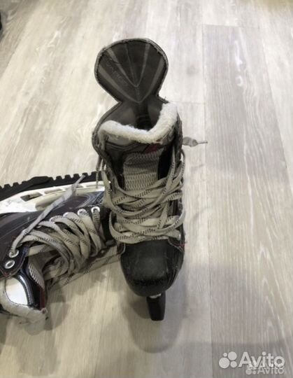 Коньки хоккейные Bauer