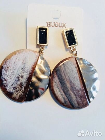 Серьги. Бижутерия