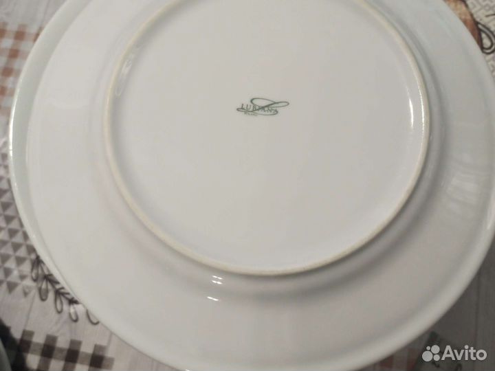 Тарелка фирма Lubiana Poland диаметр 26см орегинал