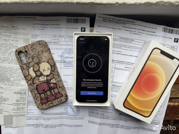 iPhone 12, 64 ГБ