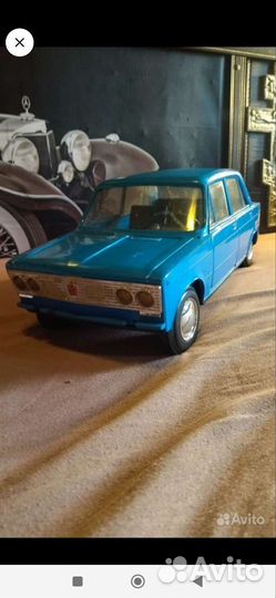 Модель автомобиля Москвич 408 1:24(обмен)