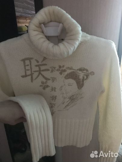 Свитер женский 42 44