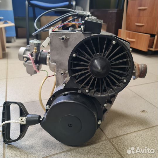 Двигатель снегохода Рысь