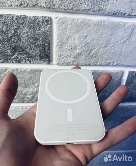 Внешний аккумулятор Magsafe