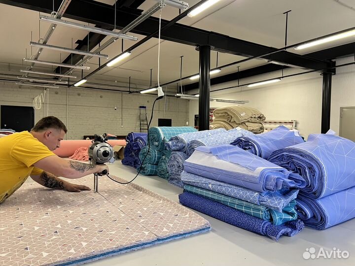 Помощник закройщика, подсобник