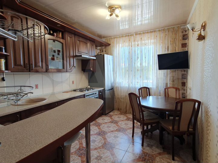 3-к. квартира, 71 м², 5/9 эт.