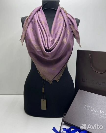 Теплый платок Louis Vuitton