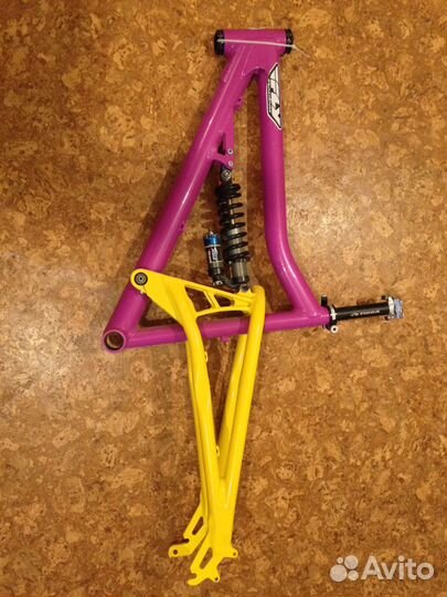 Рама велосипеда двухподвес Santa Cruze