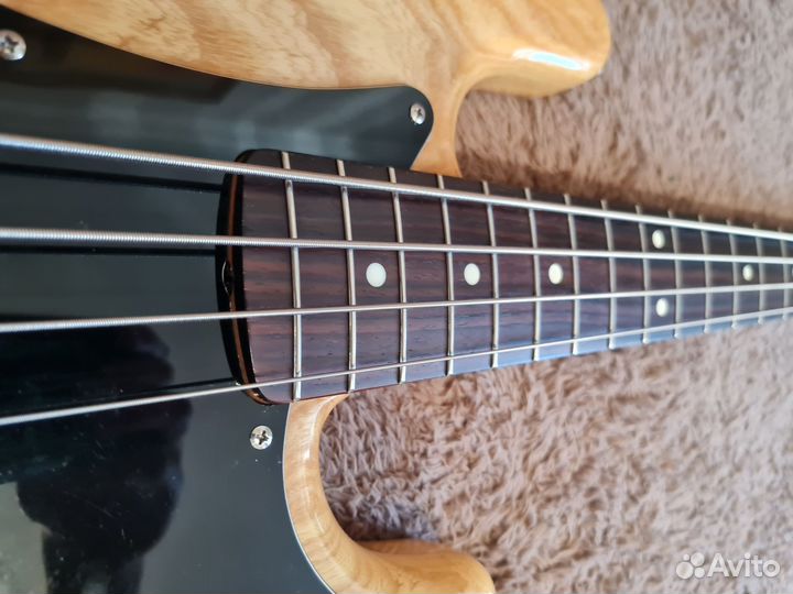 Fender Japan Precision Bass PB72-70 1987