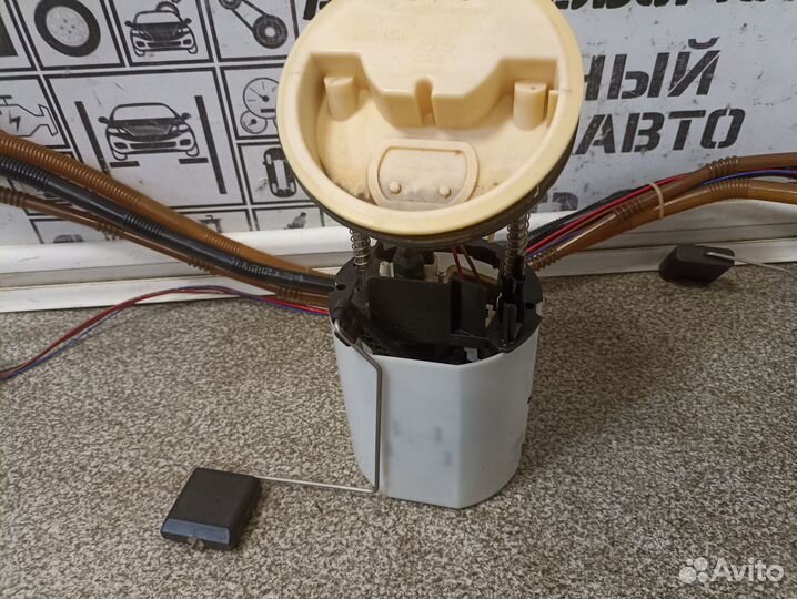 Насос топливный электрический Mercedes Benz W211