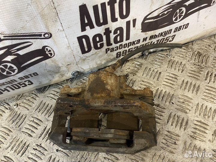 Суппорт передний правый renault scenic 2