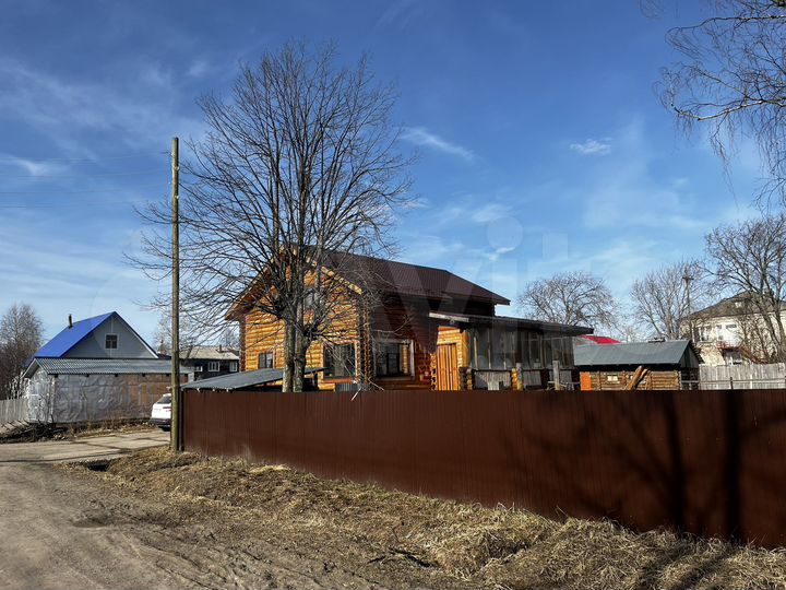 Дом 189 м² на участке 12 сот.