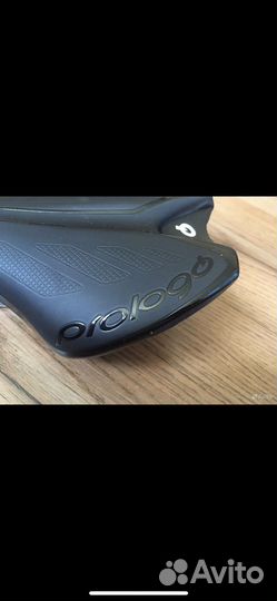 Седло для шоссейного велосипеда