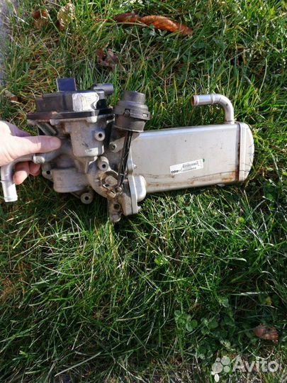 Блок клапана EGR с радиатором на VW Multivan 2010