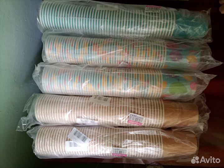 Одноразовые картонные стаканы, крышки и т.д