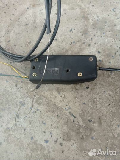 Замки капота defen time, бу