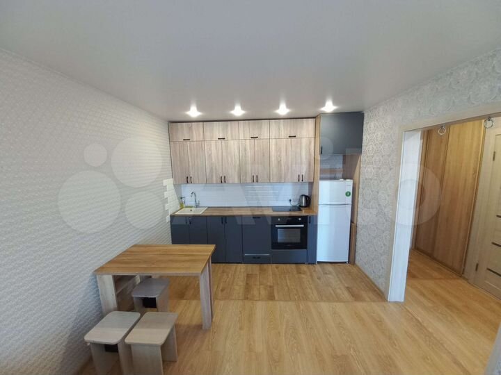 2-к. квартира, 42 м², 7/17 эт.