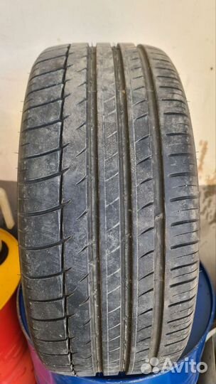 Triangle TH201 245/40 R19