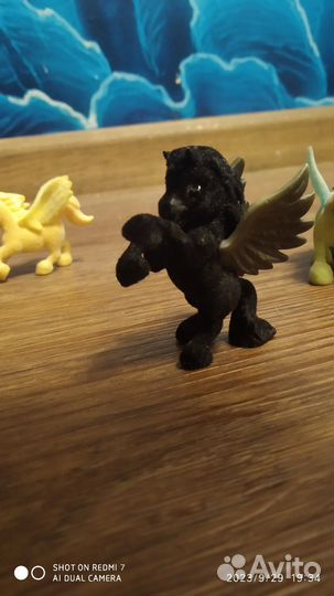 Маджики лошадки бронь