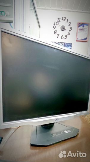 Монитор 22